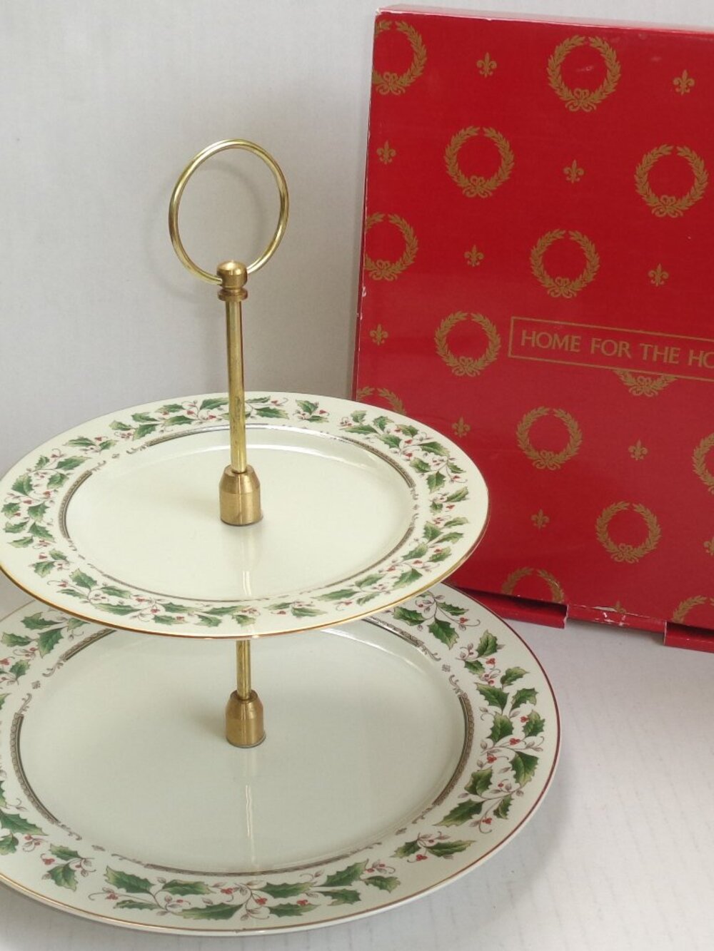 Vintage Christmas Tiered Tidbit Tray